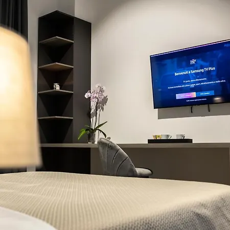 Corso 84 Luxury פסקרה