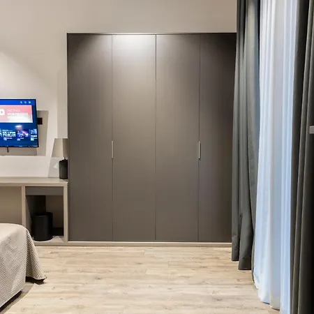 Corso 84 Luxury לינה וארוחת בוקר
