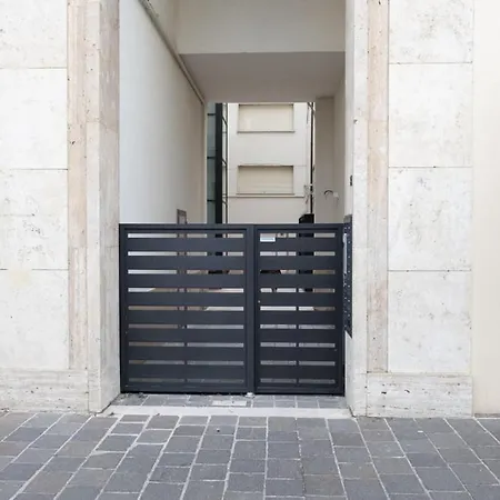 לינה וארוחת בוקר Corso 84 Luxury פסקרה