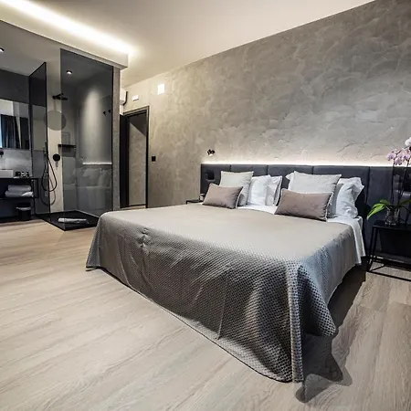 Corso 84 Luxury 4*
