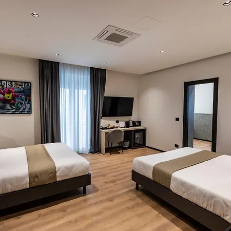 Corso 84 Luxury 4*