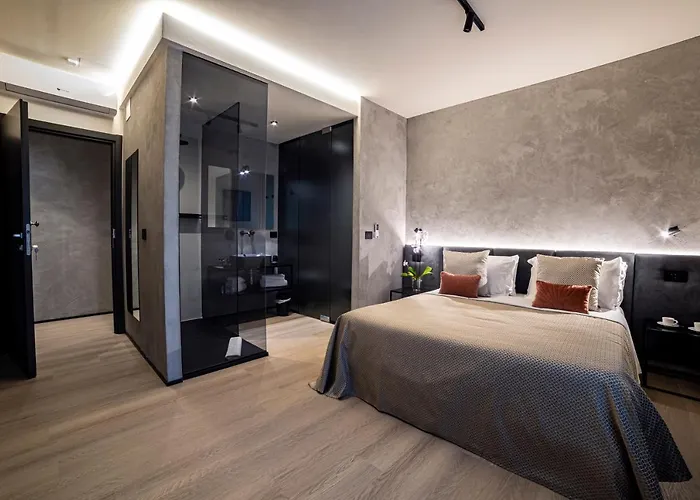 Alojamento de Acomodação e Pequeno-almoço Corso 84 Luxury 4*